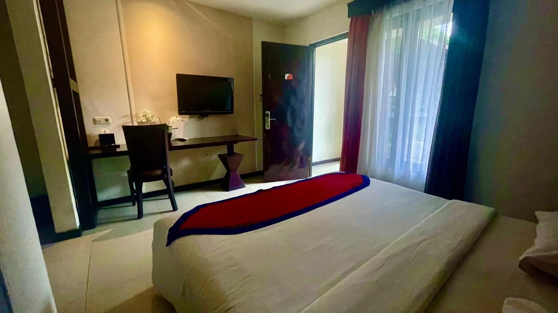 Ozz Hotel Kuta Kuta   Kuta (Bali)